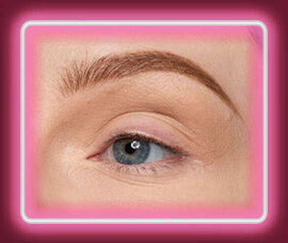 Ce visuel presente un tutoriel pour realiser un look complet sur les yeux en utilisant 4 teintes differentes des ombres a paupieres liquide lid lingerie de NYX Professional Makeup. L'utilisation de ces 4 teintes permet d'avoir un full look avec un double trait d'eye-liner.