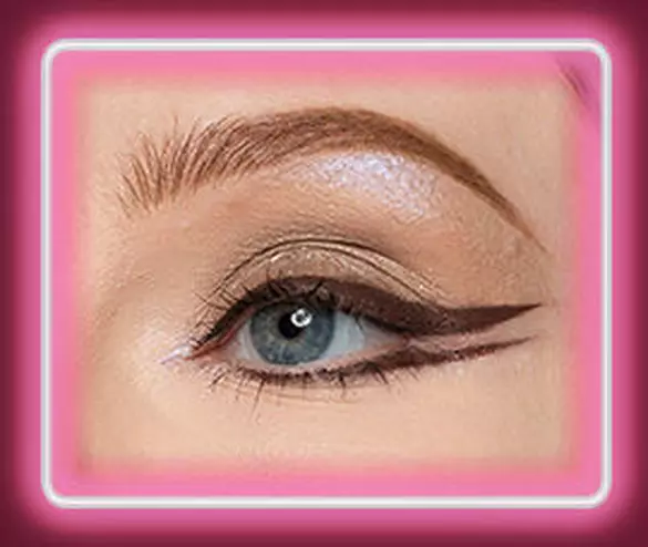 Ce visuel presente un tutoriel pour realiser un look complet sur les yeux en utilisant 4 teintes differentes des ombres a paupieres liquide lid lingerie de NYX Professional Makeup. L'utilisation de ces 4 teintes permet d'avoir un full look avec un double trait d'eye-liner.