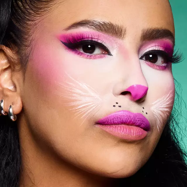 Maquillage Halloween Baddie Bunny