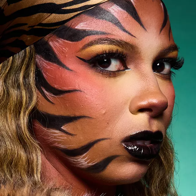 Maquillage Halloween tigresse ravageuse