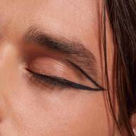 CRAYON EPIC WEAR LINER STICKS